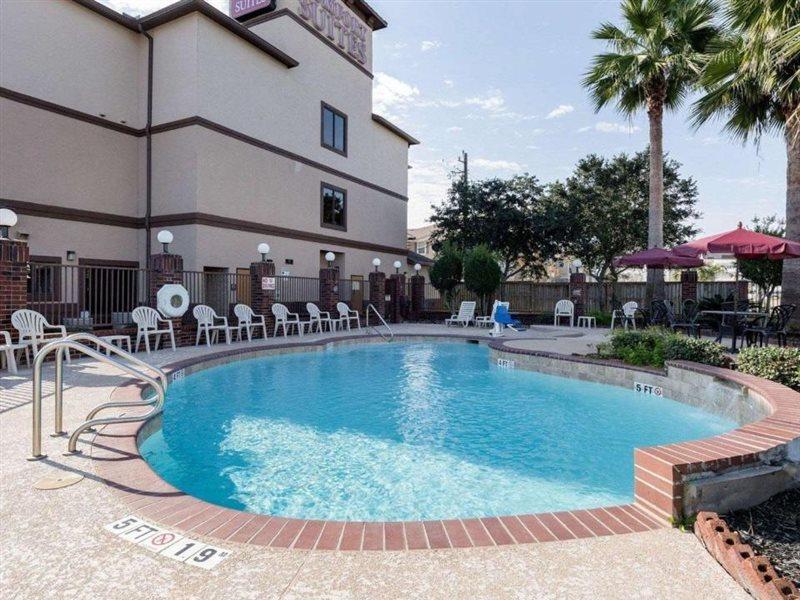 Comfort Suites Lake Jackson Clute מראה חיצוני תמונה