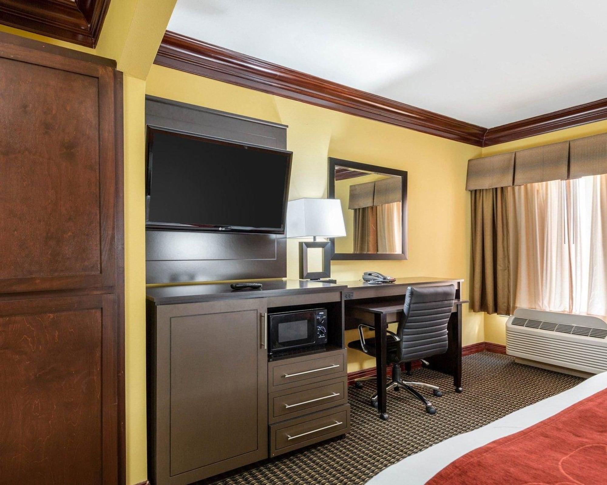 Comfort Suites Lake Jackson Clute מראה חיצוני תמונה