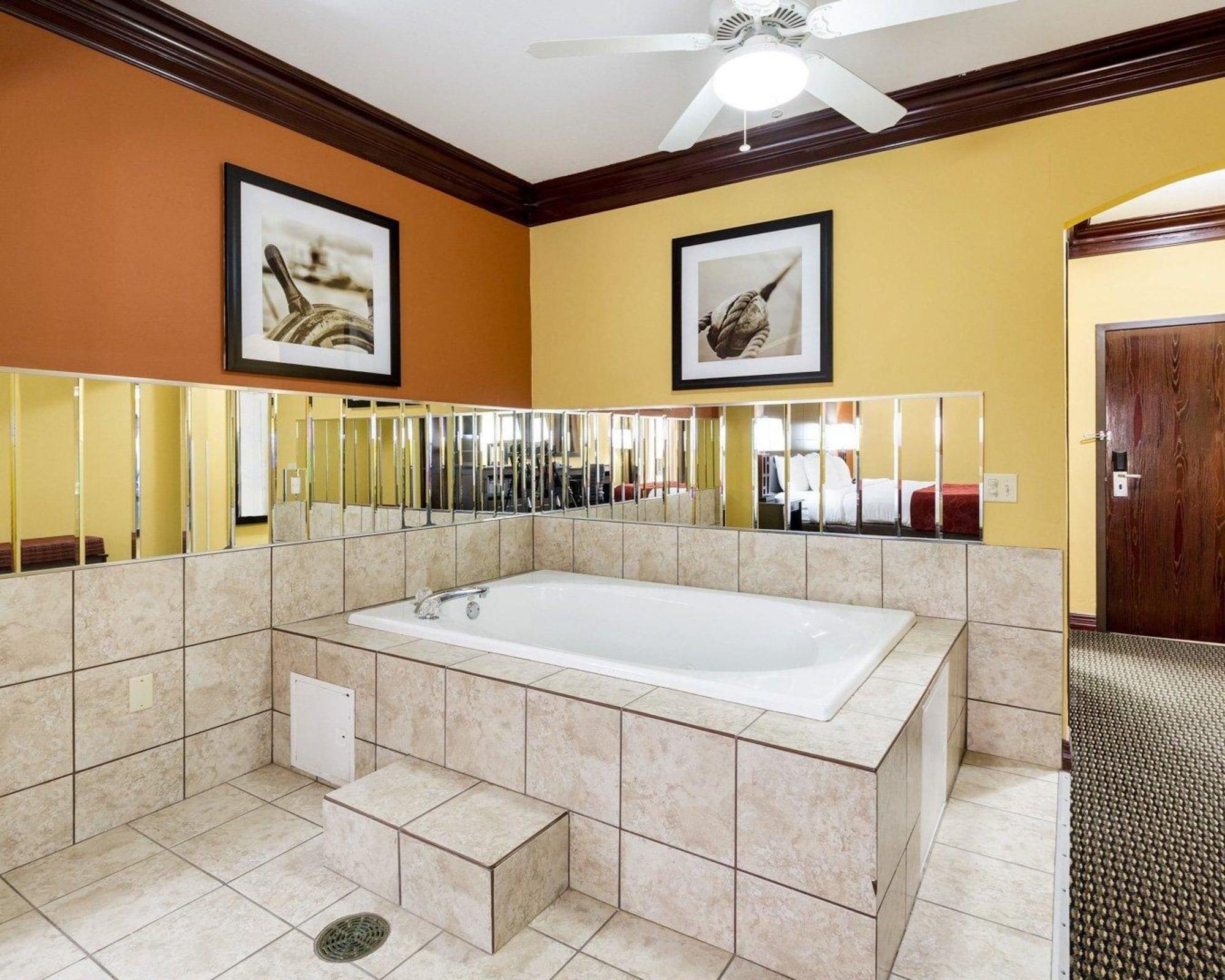 Comfort Suites Lake Jackson Clute מראה חיצוני תמונה
