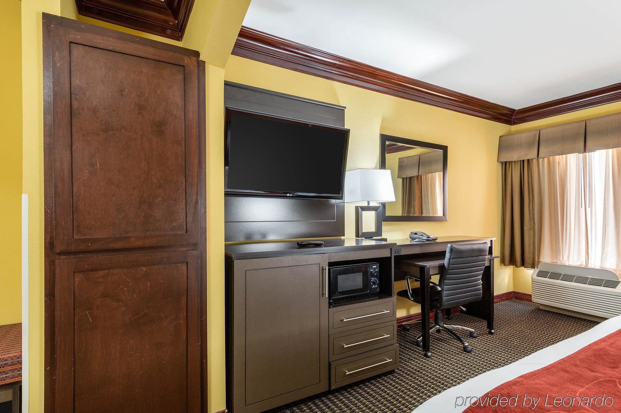 Comfort Suites Lake Jackson Clute מראה חיצוני תמונה