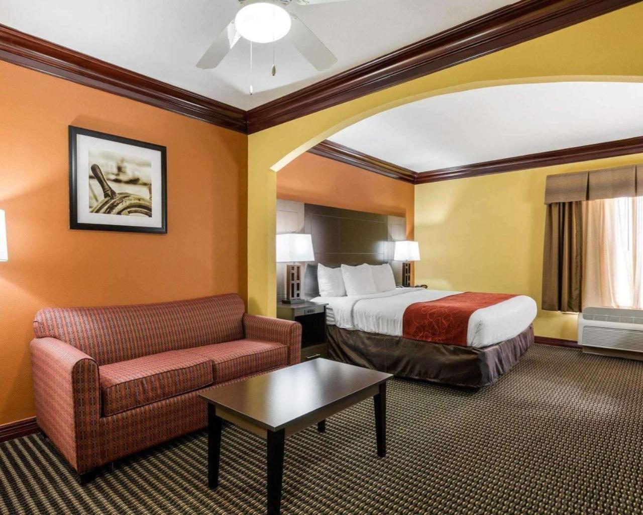 Comfort Suites Lake Jackson Clute מראה חיצוני תמונה