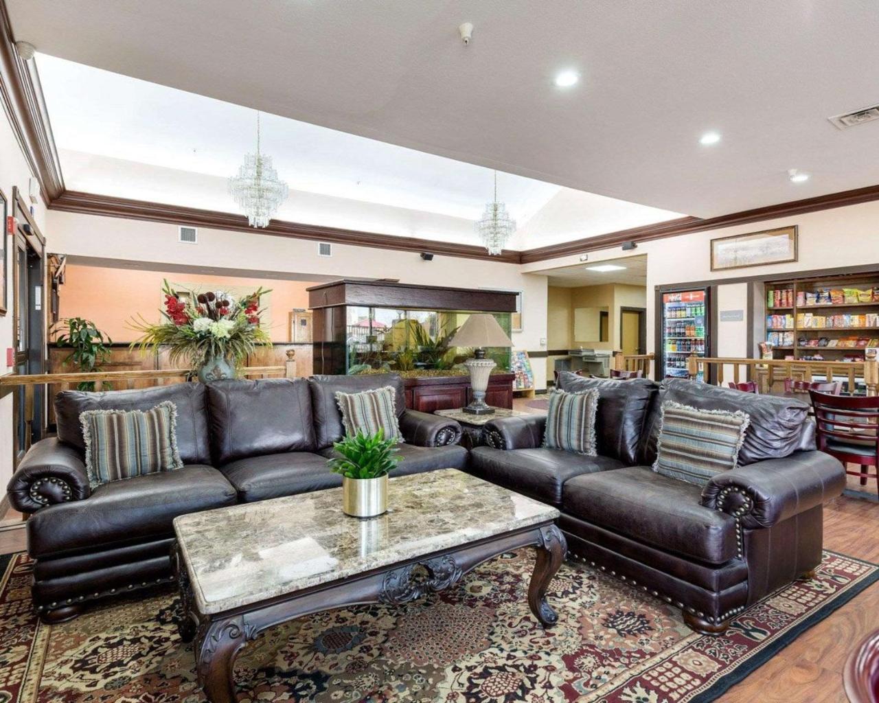 Comfort Suites Lake Jackson Clute מראה חיצוני תמונה